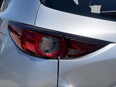 Used 2017 MAZDA CX-5 Touring FWD image 28