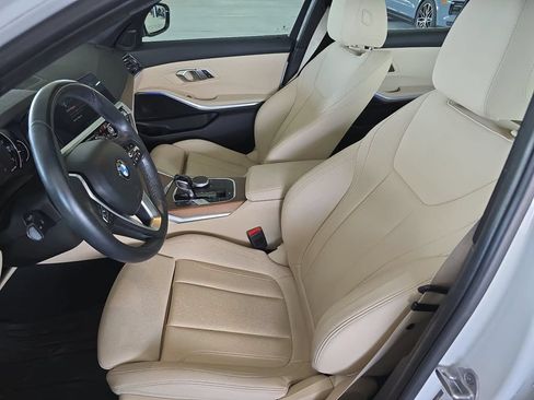 Used 2020 BMW 330i Sedan w/ Convenience Package RWD image 5