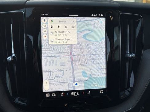 Used 2025 Volvo XC60 B5 Plus w/ Climate Package image 22