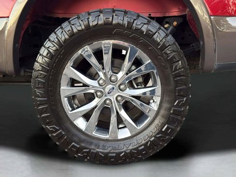 Used 2017 Ford F150 Lariat w/ Equipment Group 502A Luxury image 39