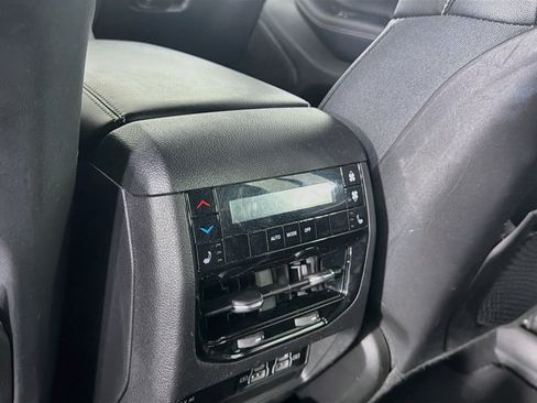 Used 2023 Jeep Grand Cherokee L Limited w/ Luxury Tech Group II RWD image 27
