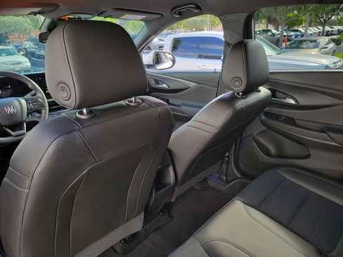 Certified 2024 Buick Envista Preferred w/ Advanced Safety Package FWD image 12