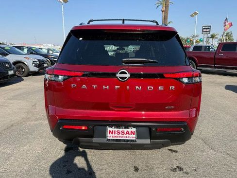 New 2026 Nissan Pathfinder SV image 5