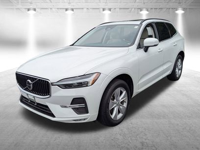 Used 2022 Volvo XC60 B5 Momentum