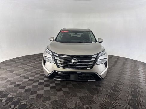 Certified 2024 Nissan Rogue Platinum w/ Platinum Premium Package image 2