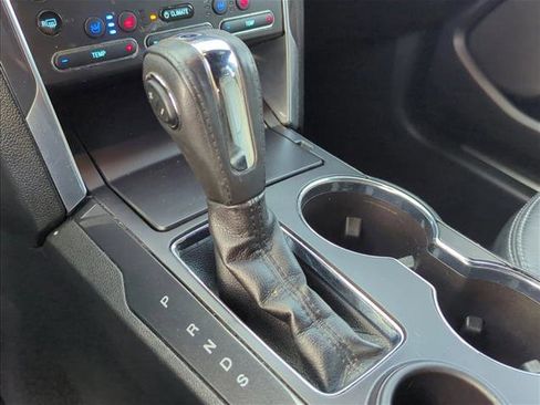 Used 2019 Ford Explorer Limited w/ Class III Trailer Tow Package image 11