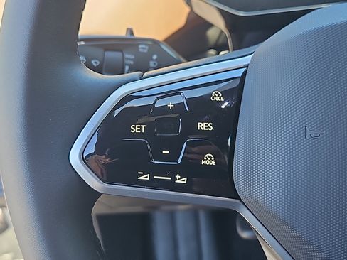 New 2026 Volkswagen ID.4 Pro AWD/4WD image 12
