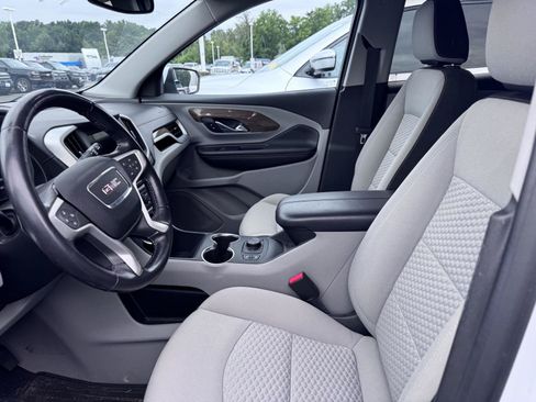Used 2019 GMC Terrain SLE w/ Driver Convenience Package AWD/4WD image 9