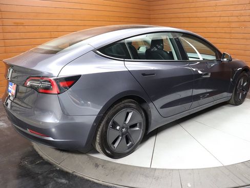 Used 2023 Tesla Model 3 Standard Range RWD image 17