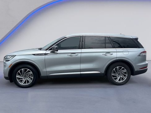 Used 2023 Lincoln Aviator 2WD image 7