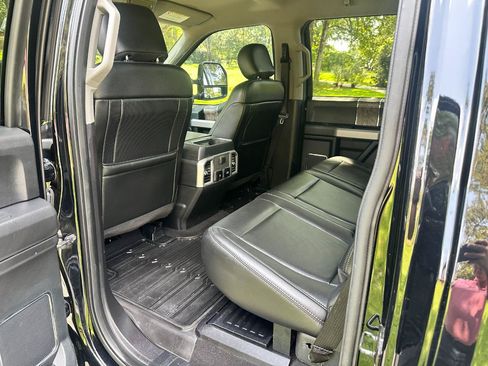 Used 2018 Ford F350 Lariat w/ Lariat Ultimate Package AWD/4WD image 15