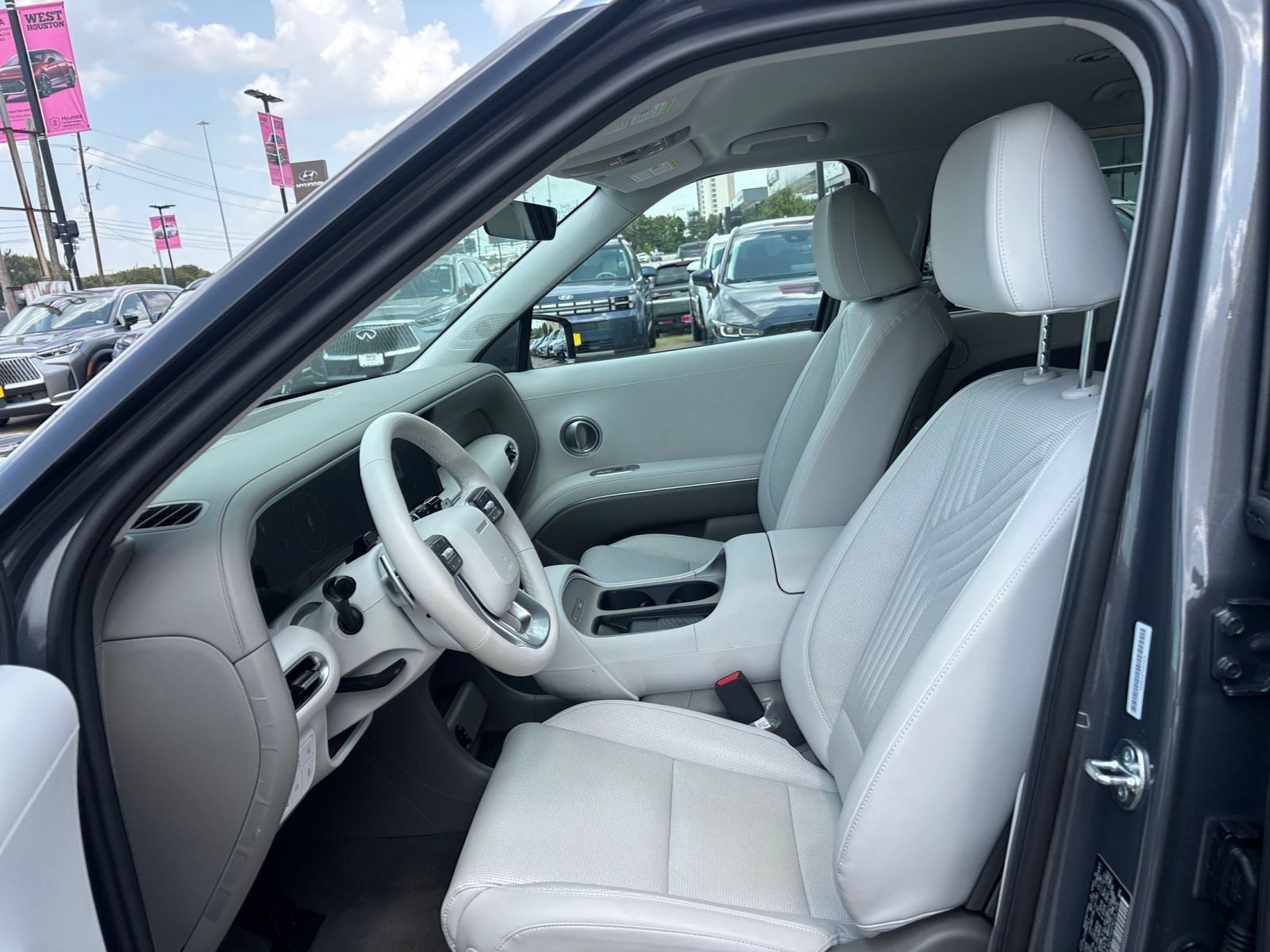 Used 2026 Hyundai Palisade SEL FWD image 29