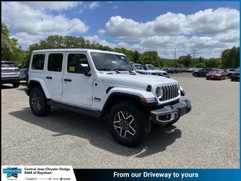 New 2026 Jeep Wrangler Unlimited Sahara AWD/4WD image 1