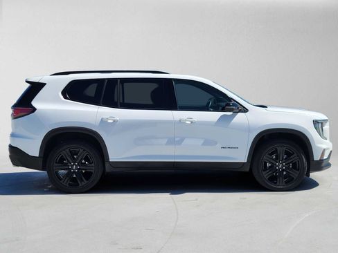 Used 2026 GMC Acadia Elevation w/ Black Edition FWD image 2