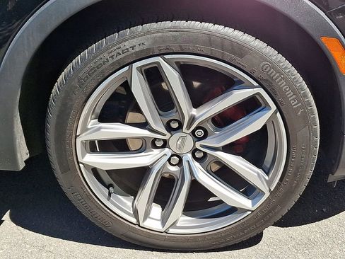 Used 2021 Cadillac XT4 Sport w/ Cold Weather Package AWD/4WD image 8