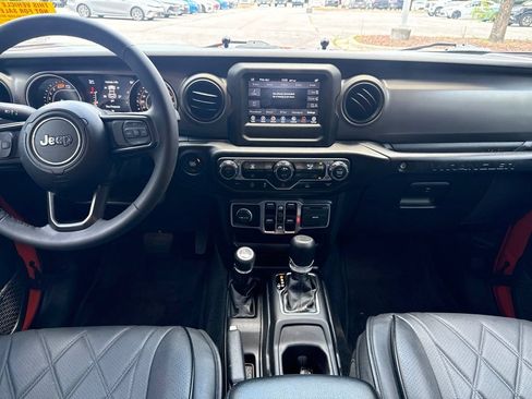 Used 2023 Jeep Wrangler Unlimited Sport AWD/4WD image 17
