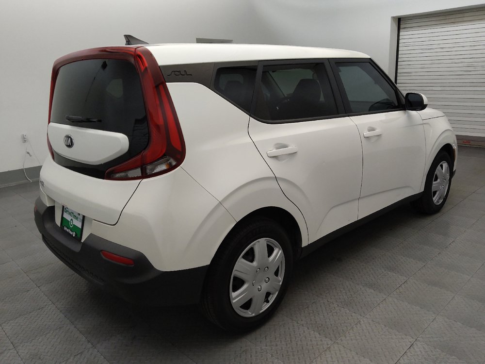 Used 2021 Kia Soul LX FWD image 9