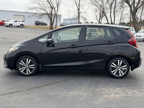 Used 2017 Honda Fit EX image 4