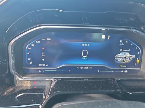 Used 2022 Chevrolet Silverado 1500 LT AWD/4WD image 12