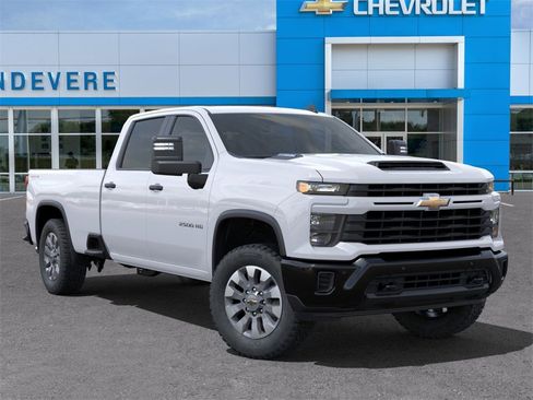 New 2025 Chevrolet Silverado 2500 Custom w/ Custom Value Package image 7