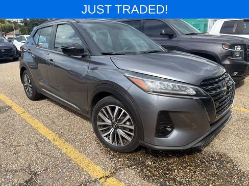 Used 2024 Nissan Kicks SR w/ SR Premium Package FWD image 1