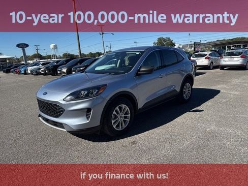 Used 2022 Ford Escape SE w/ Convenience Package image 3