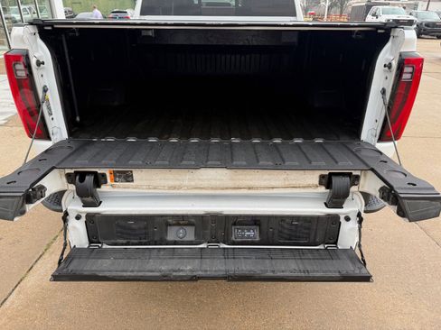 Certified 2024 GMC Sierra 2500 Denali Ultimate image 6