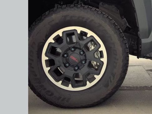 Used 2026 Toyota Tacoma TRD Off-Road AWD/4WD image 22