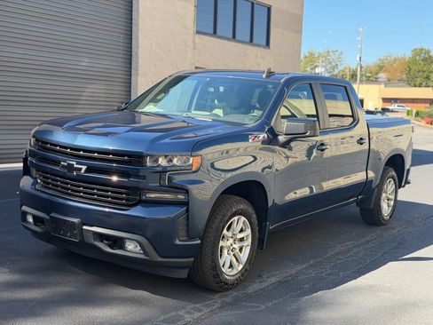 Used 2019 Chevrolet Silverado 1500 RST AWD/4WD image 2