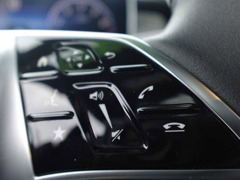 Used 2026 Mercedes-Benz GLC 300 4MATIC image 35