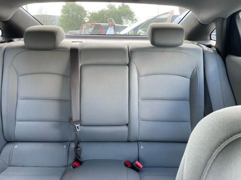 Used 2017 Chevrolet Malibu LT w/ LPO, Convenience Package 2 image 26