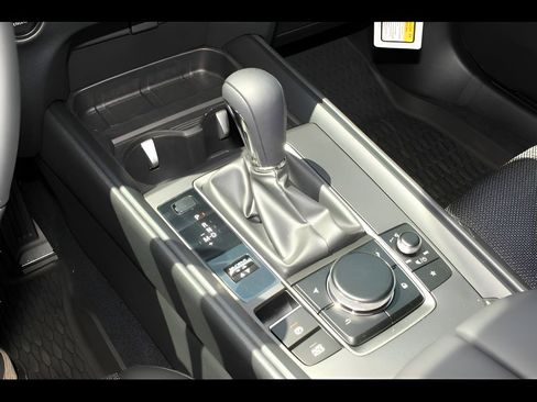 Used 2025 MAZDA CX-50 AWD 2.5 S w/ Preferred Package image 12