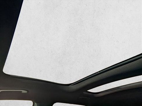 New 2026 Mercedes-Benz GLB 250 image 14