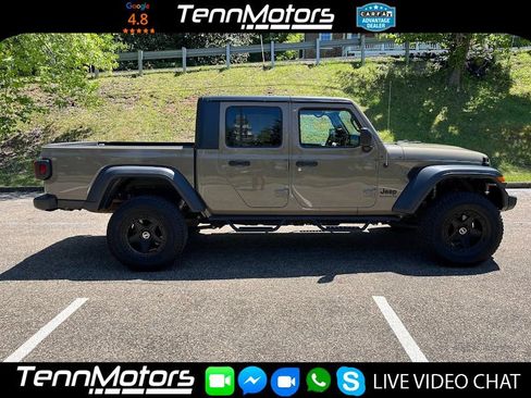 Used 2020 Jeep Gladiator Sport w/ Quick Order Package 24S AWD/4WD image 2