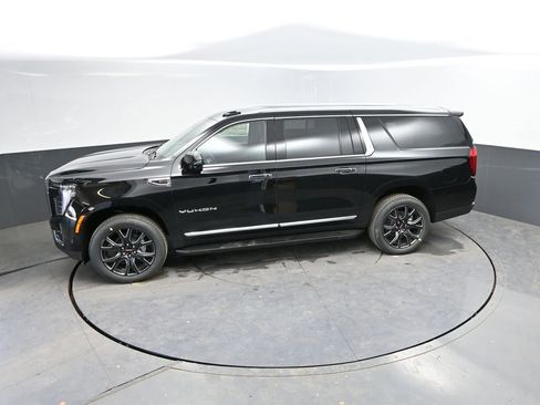 New 2026 GMC Yukon XL Elevation w/ LPO, Floor Liner Package AWD/4WD image 26