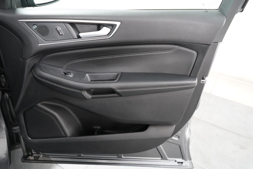 Certified 2024 Ford Edge Titanium AWD/4WD image 26