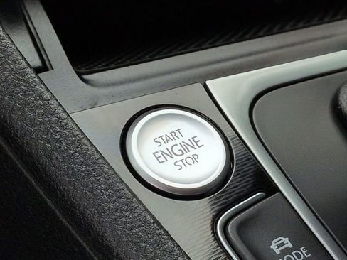 Used 2017 Volkswagen GTI Autobahn FWD image 18