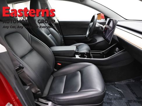 Used 2018 Tesla Model 3 Long Range image 19