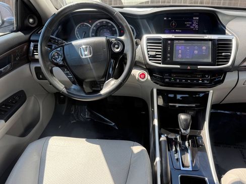 Used 2017 Honda Accord EX-L image 6