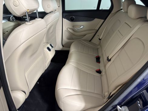 Used 2018 Mercedes-Benz GLC 300 image 12