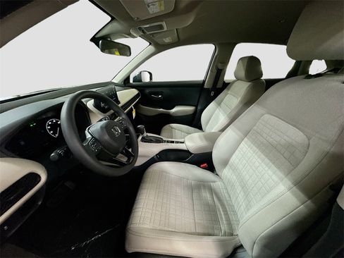 New 2026 Honda HR-V LX image 18