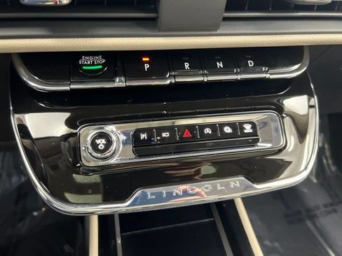 Used 2025 Lincoln Corsair AWD w/ Equipment Group 101A image 16