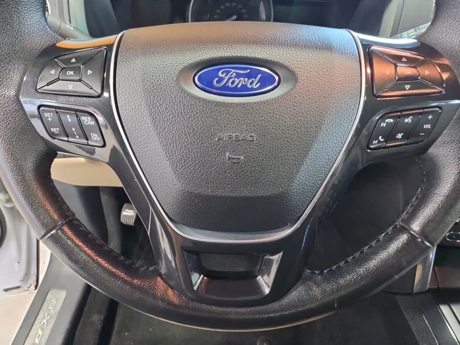 Used 2016 Ford Explorer Limited w/ Equipment Group 301A AWD/4WD image 24
