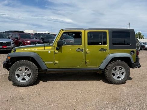 Used 2010 Jeep Wrangler Unlimited Rubicon AWD/4WD image 2
