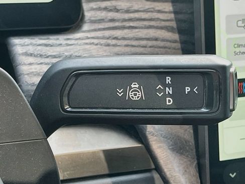 Used 2022 Rivian R1S Launch Edition Quad AWD/4WD image 16