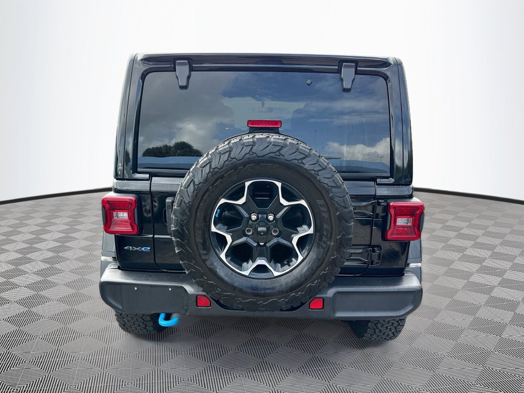 Used 2023 Jeep Wrangler Unlimited Rubicon 4xe w/ Cold Weather Group AWD/4WD image 7