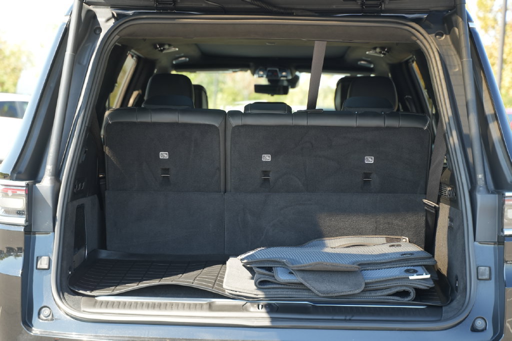Used 2022 Jeep Grand Wagoneer Series II w/ Premium Group II AWD/4WD image 19