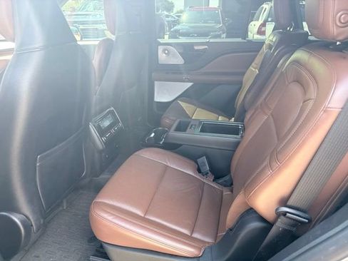 Used 2020 Lincoln Aviator Reserve w/ Equipment Group 202A AWD/4WD image 11