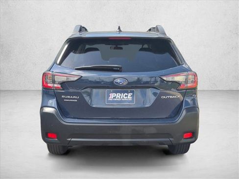 Used 2023 Subaru Outback Premium image 7