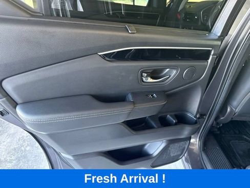 Used 2025 Honda Pilot EX-L image 15